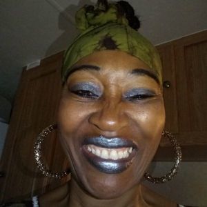 Meet your Posher, Wanda d